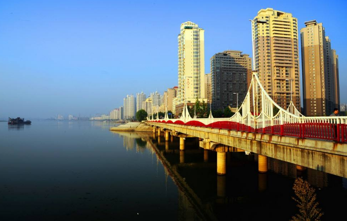 丹东，历史底蕴与现代风采的交融之城